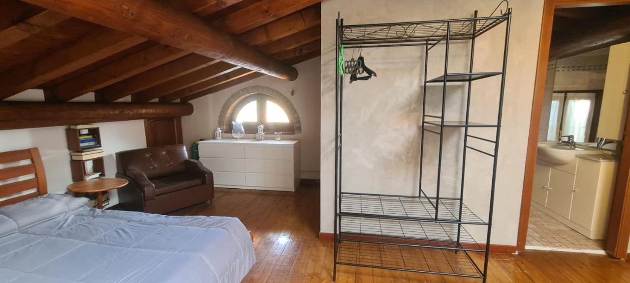 Hotel Garda Family House Desenzano del Garda Esterno foto