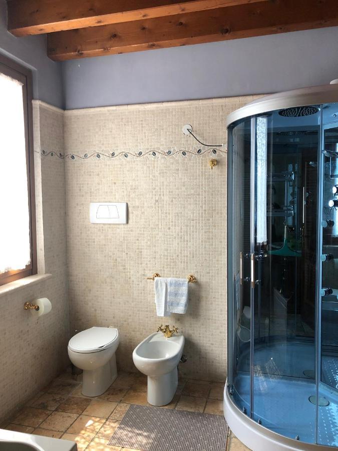 Hotel Garda Family House Desenzano del Garda Esterno foto